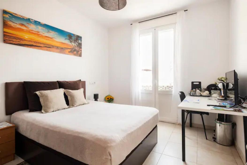Room With Private Bathroom And Balcony Nearby The Mercado Central, Center And Beach Alicante Eksteriør billede