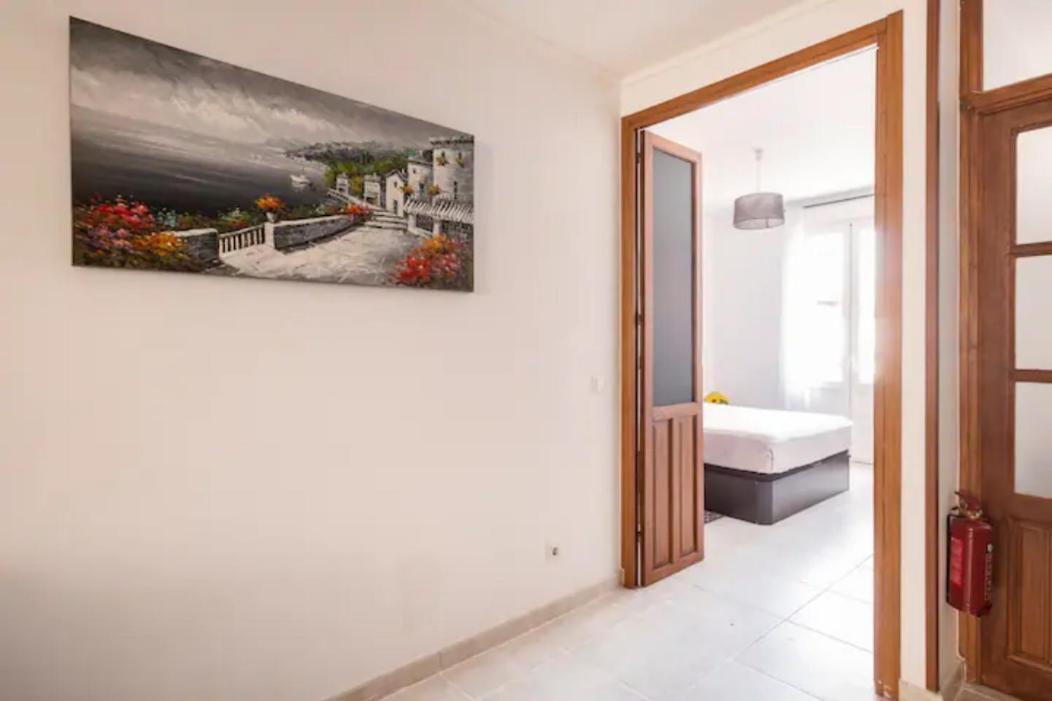 Room With Private Bathroom And Balcony Nearby The Mercado Central, Center And Beach Alicante Eksteriør billede